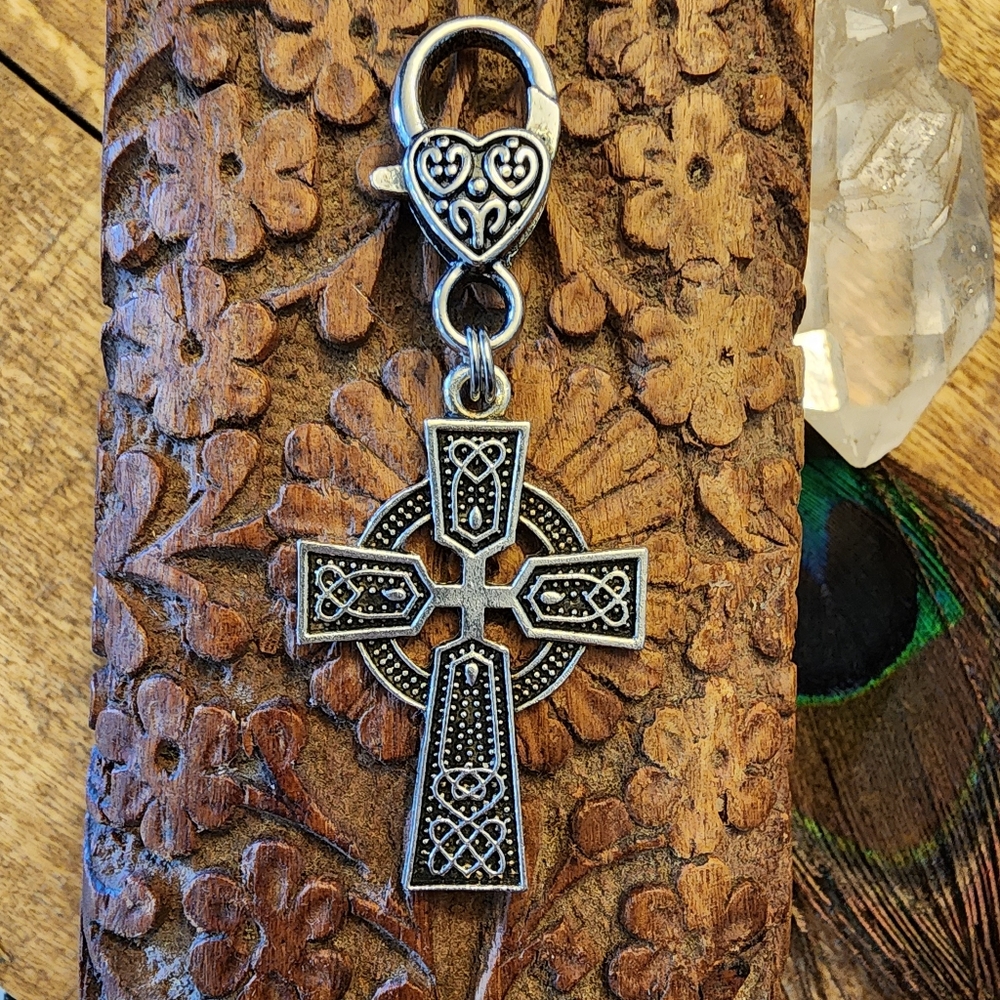Irish Celtic Cross Purse Charm Knights Templar Cross Bag Clip Gothic Pursecharm